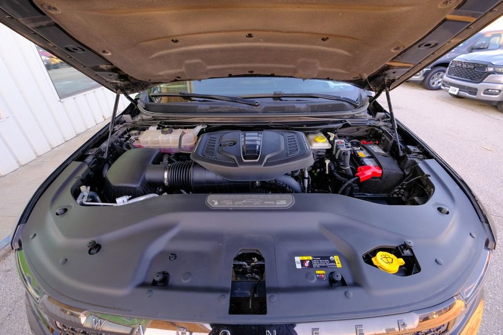 2023 Jeep Grand Wagoneer L Series III Obsidian