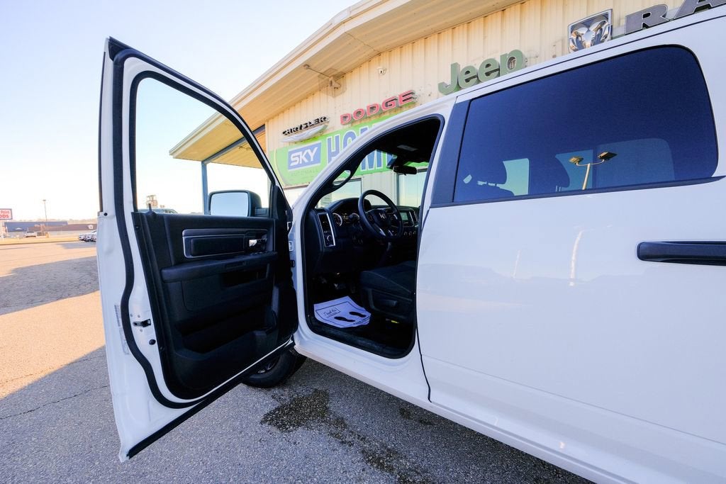 2024 RAM 1500 Classic Warlock