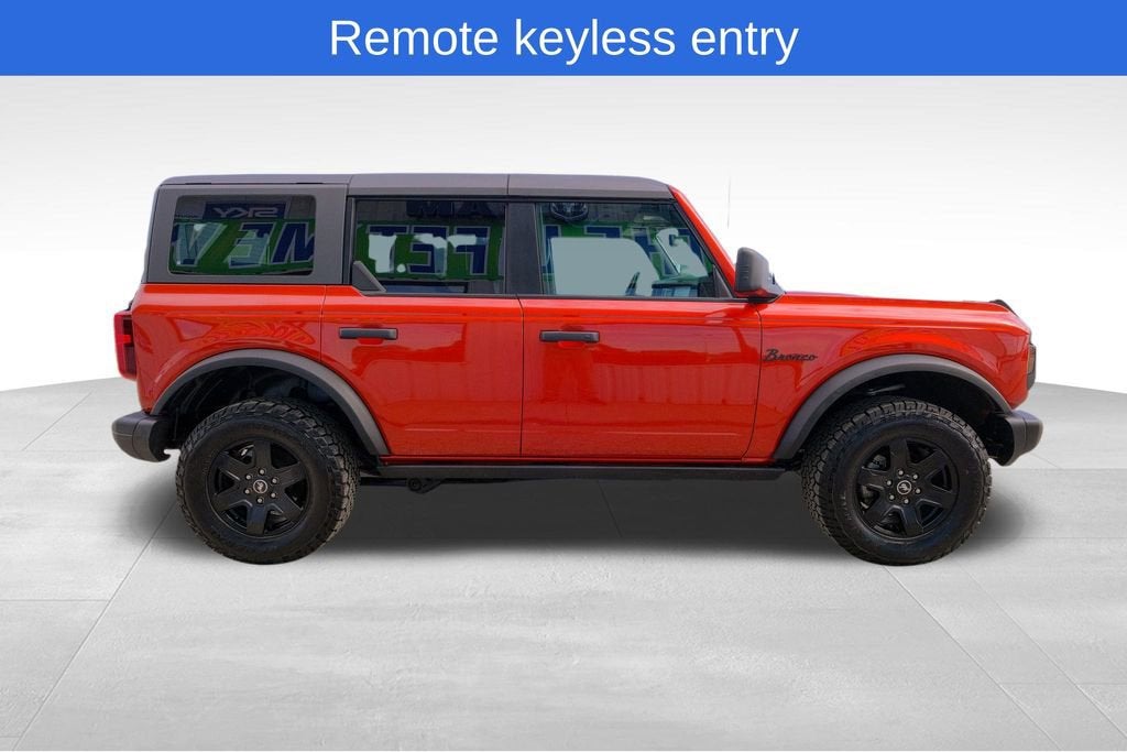 2023 Ford Bronco Base