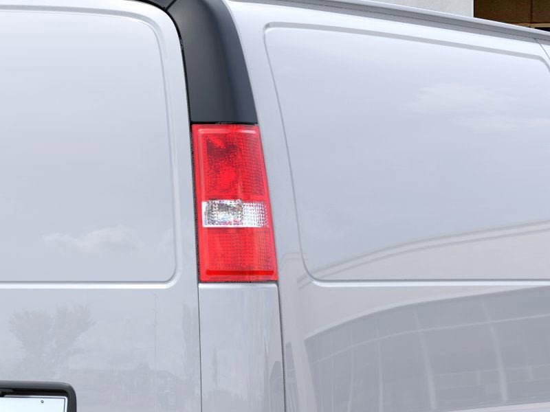 2025 Chevrolet Express Cargo 3500 WT