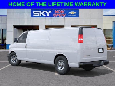 2025 Chevrolet Express Cargo 3500 WT