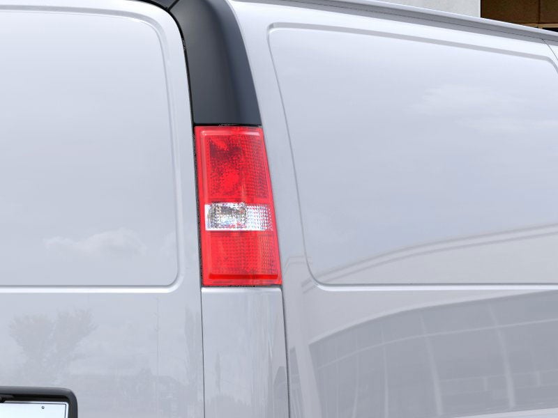 2025 Chevrolet Express Cargo 3500 WT