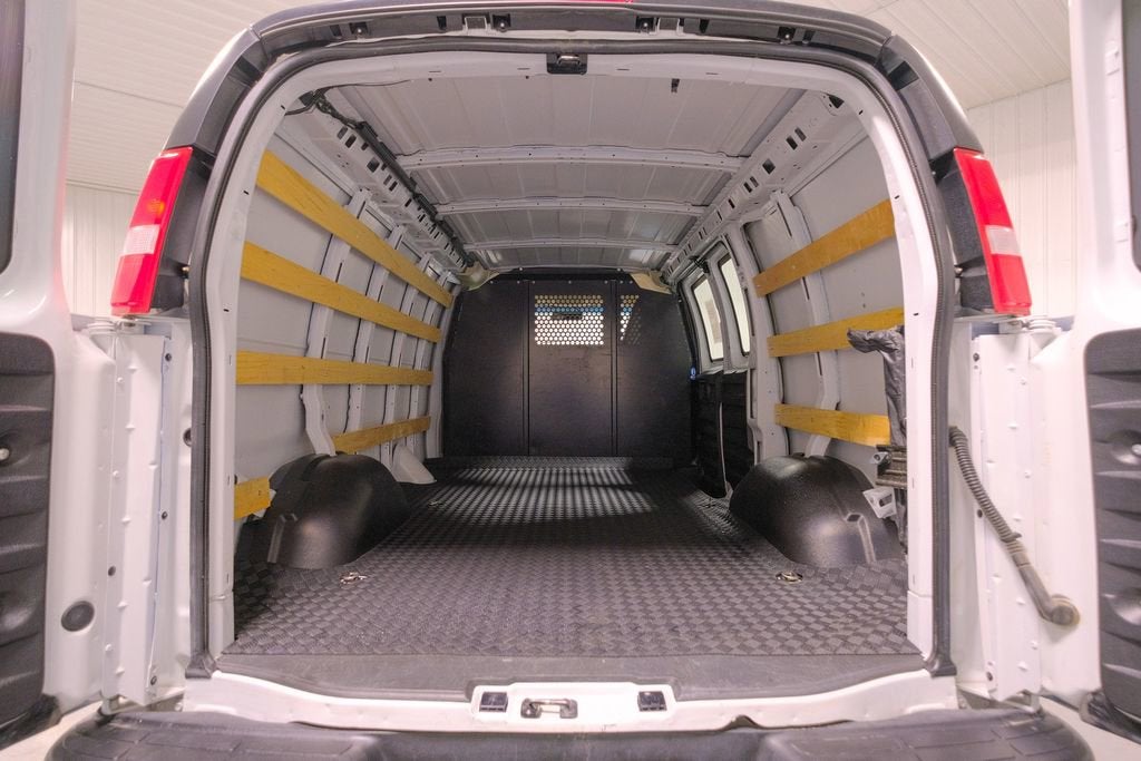 2024 GMC Savana Cargo 2500 Work Van