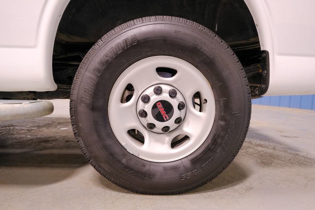 2024 GMC Savana Cargo 2500 Work Van