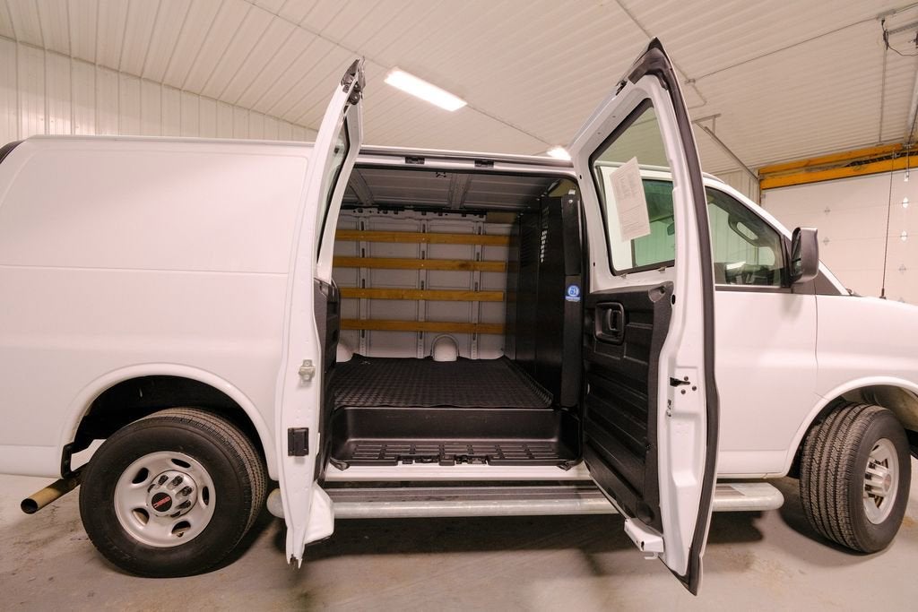 2024 GMC Savana Cargo 2500 Work Van