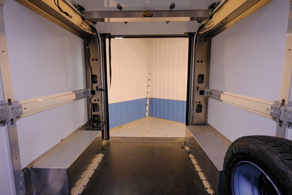 2025 Chevrolet BrightDrop 400 AWD 400