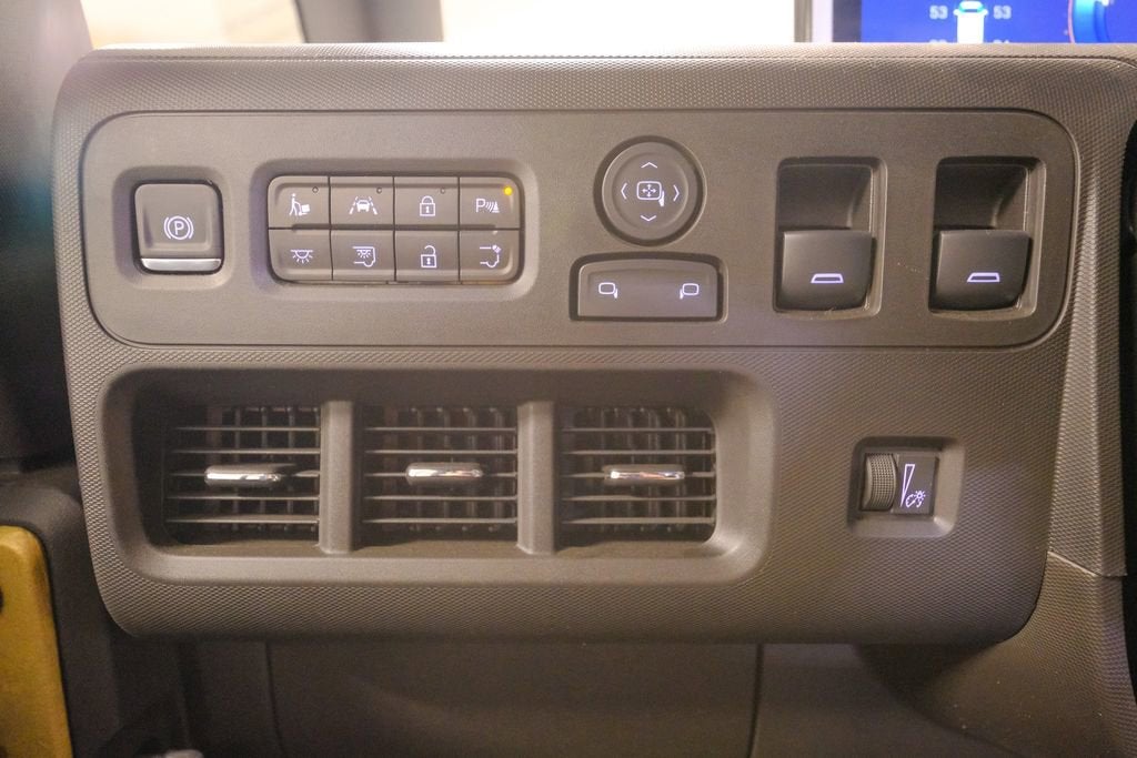 2025 Chevrolet BrightDrop 400 AWD 400