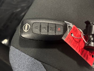 2023 Nissan Versa SV