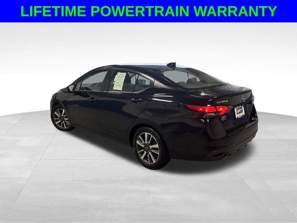 2023 Nissan Versa SV