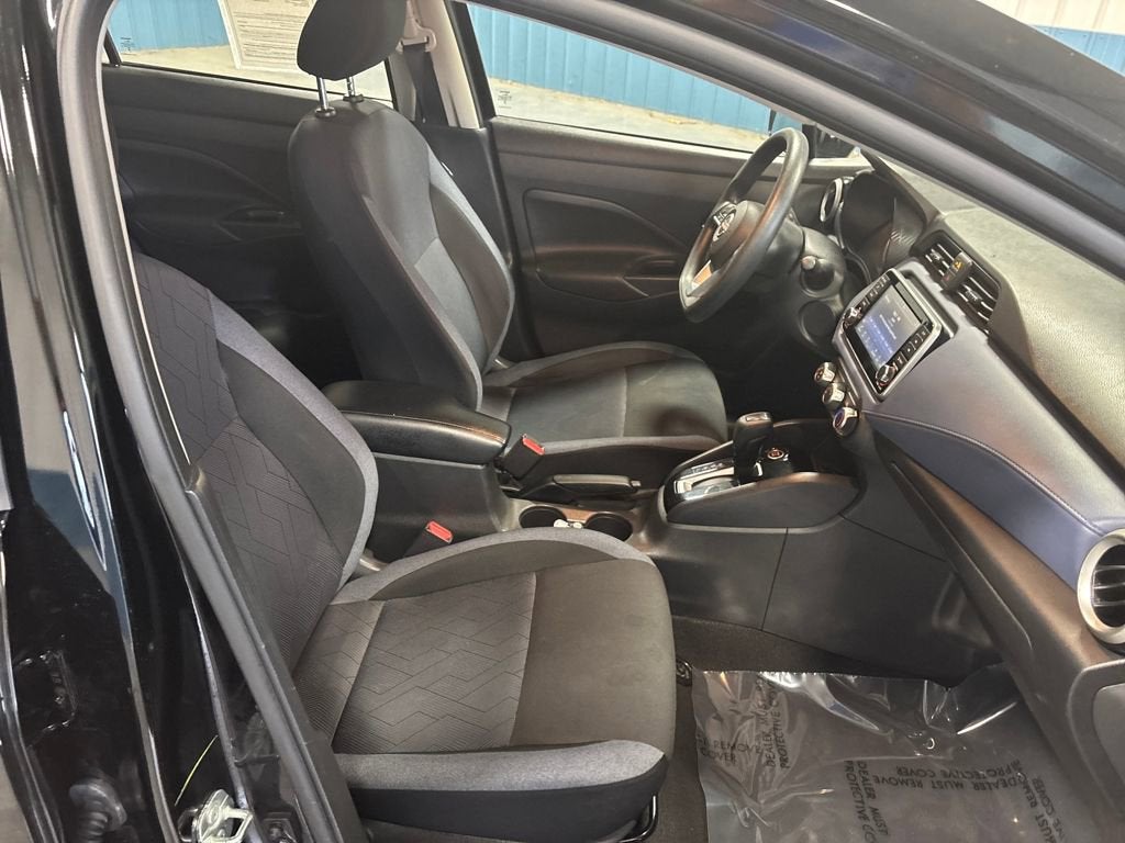 2023 Nissan Versa SV