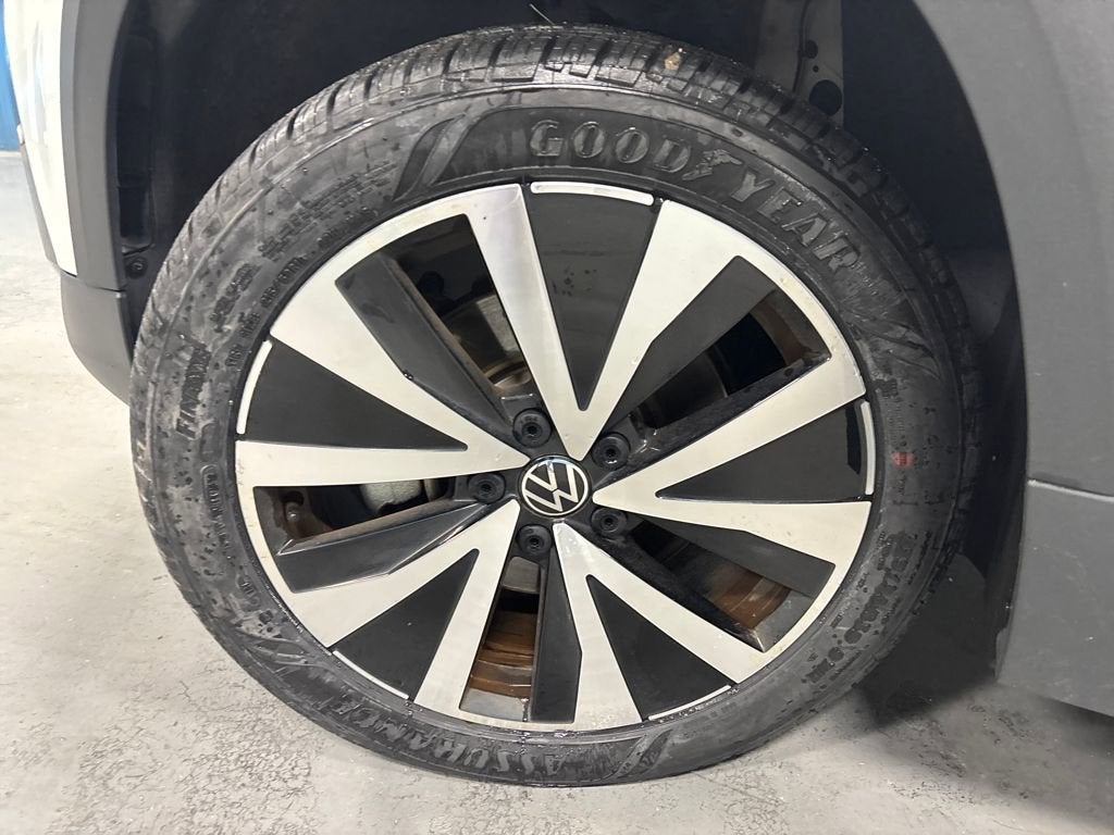 2023 Volkswagen Taos SE