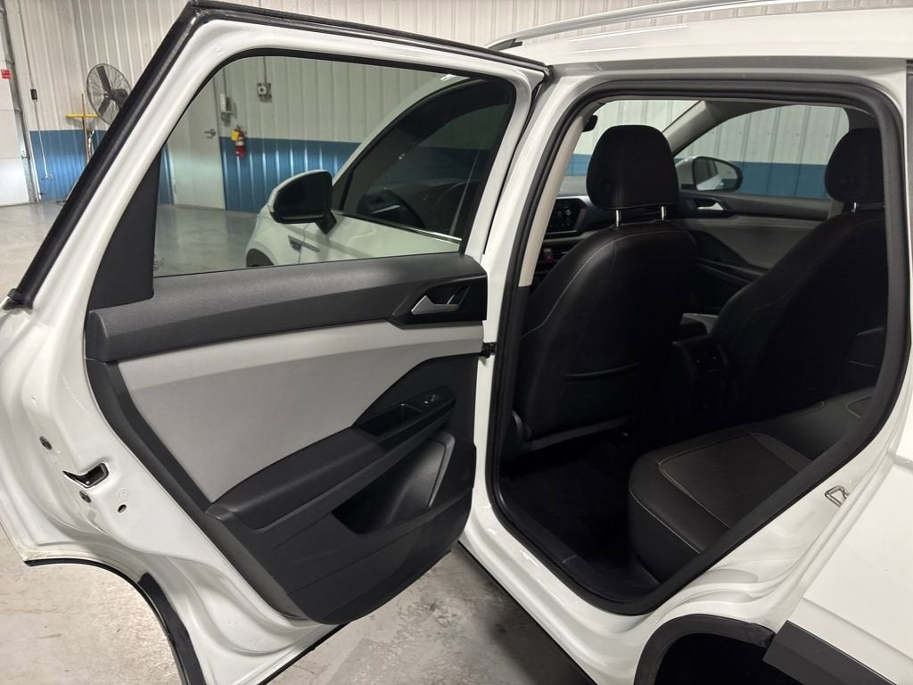 2023 Volkswagen Taos SE