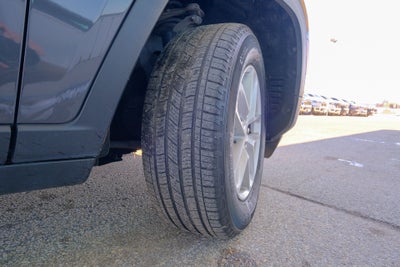 2024 Jeep Grand Cherokee L Laredo 4x4