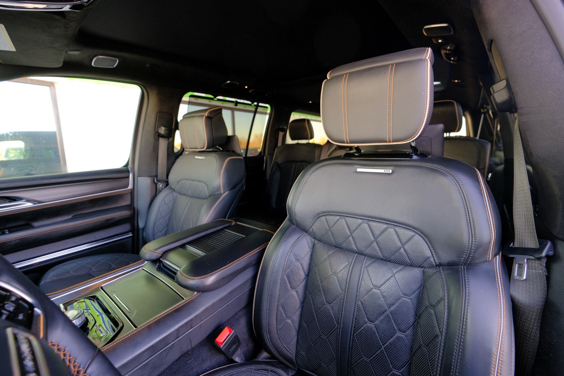 2023 Jeep Grand Wagoneer L Series III Obsidian 4x4