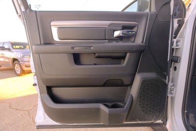 2024 RAM 1500 Classic Warlock Crew Cab 4x4 5'7' Box