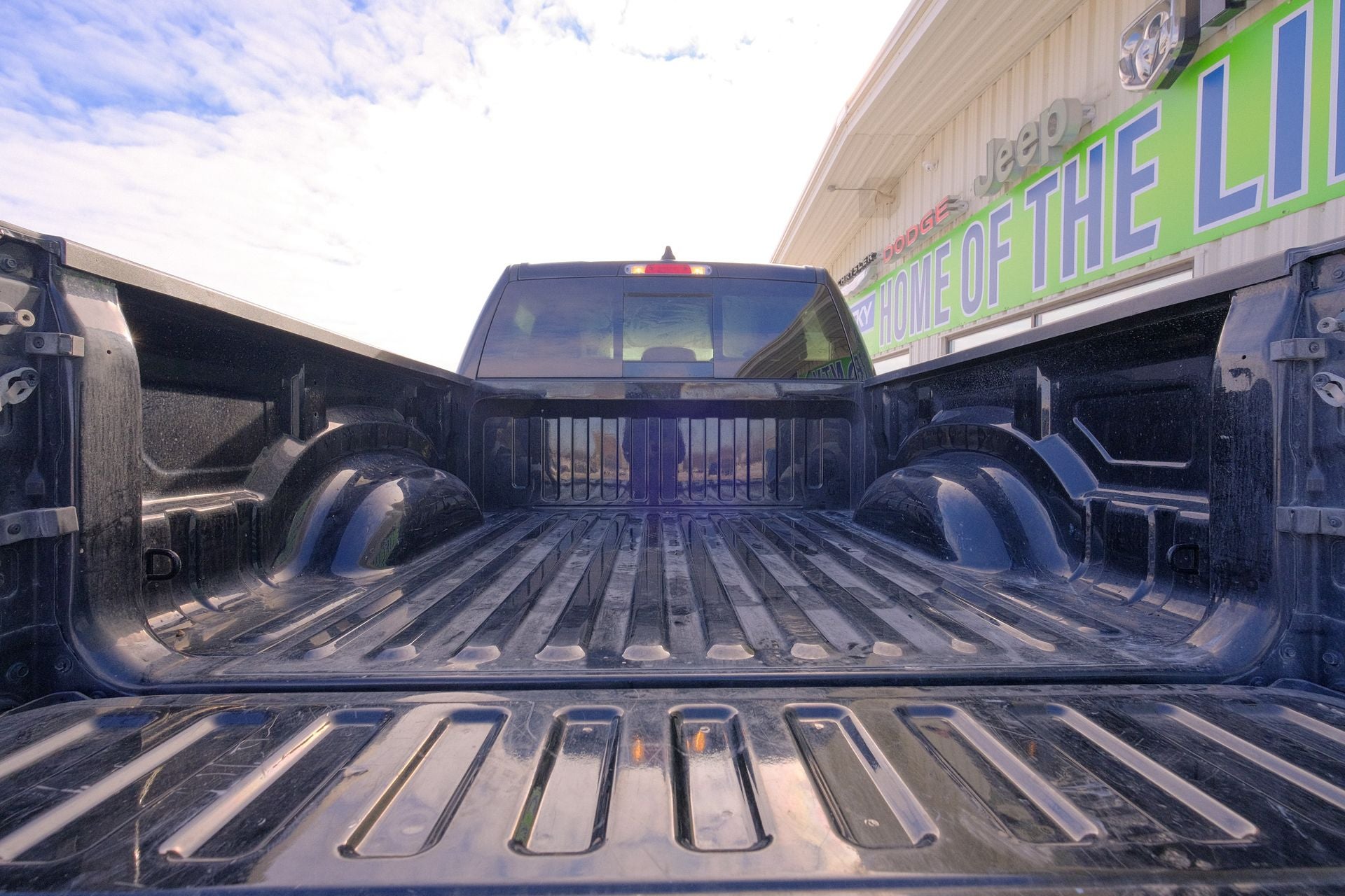 2024 RAM 1500 Tradesman Crew Cab 4x4 5'7' Box