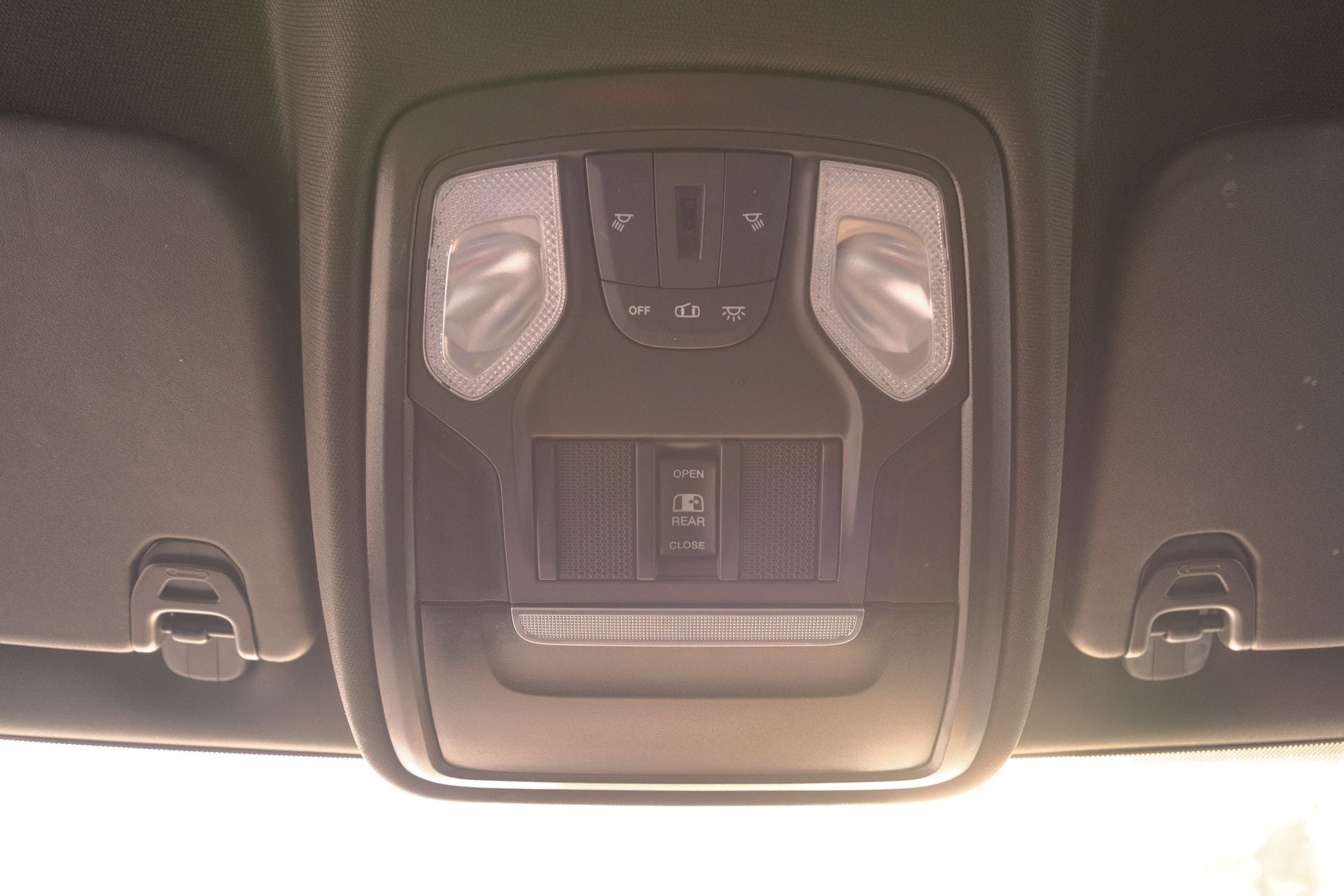 2024 RAM 1500 Tradesman Crew Cab 4x4 5'7' Box