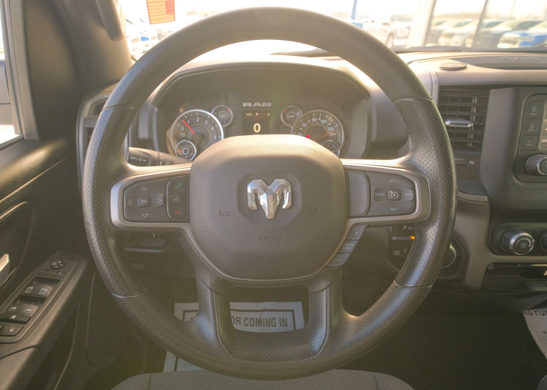 2024 RAM 1500 Tradesman Crew Cab 4x4 5'7' Box