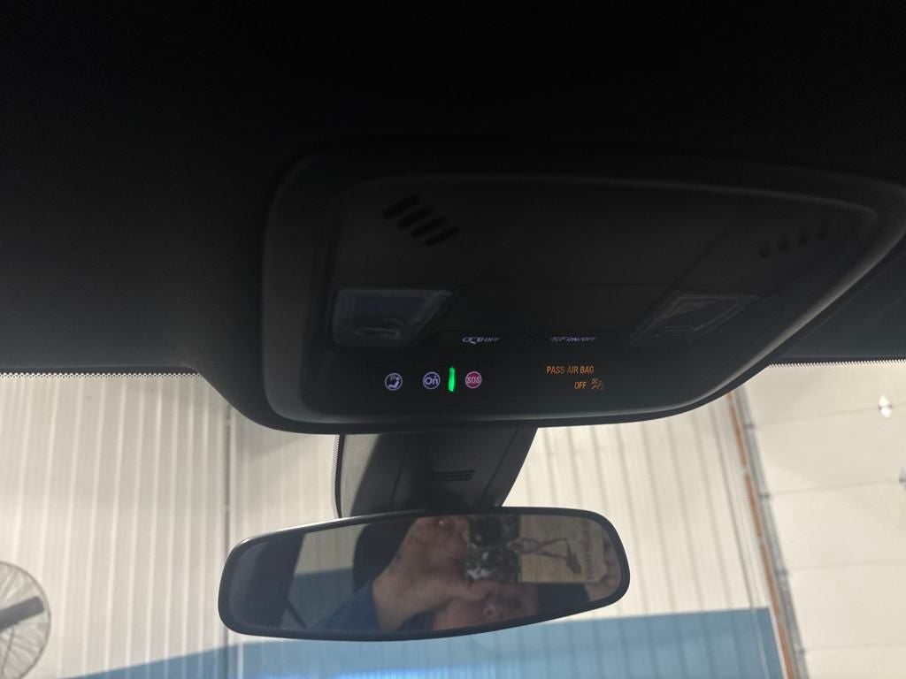 2023 Chevrolet Traverse FWD LT Cloth