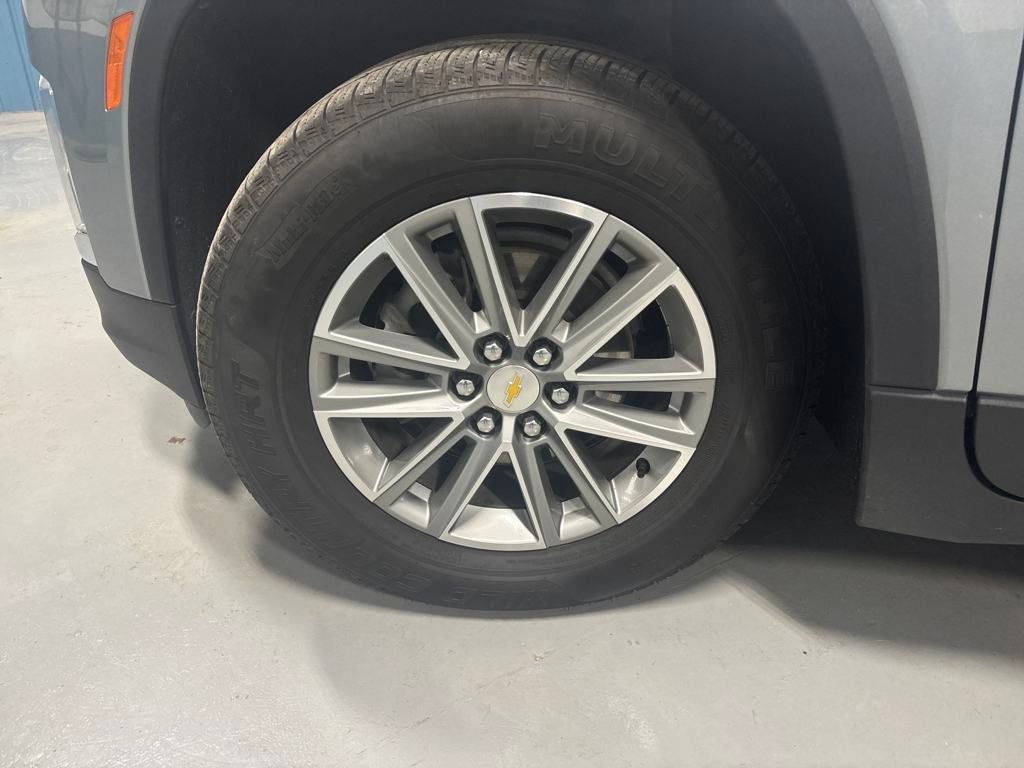 2023 Chevrolet Traverse FWD LT Cloth