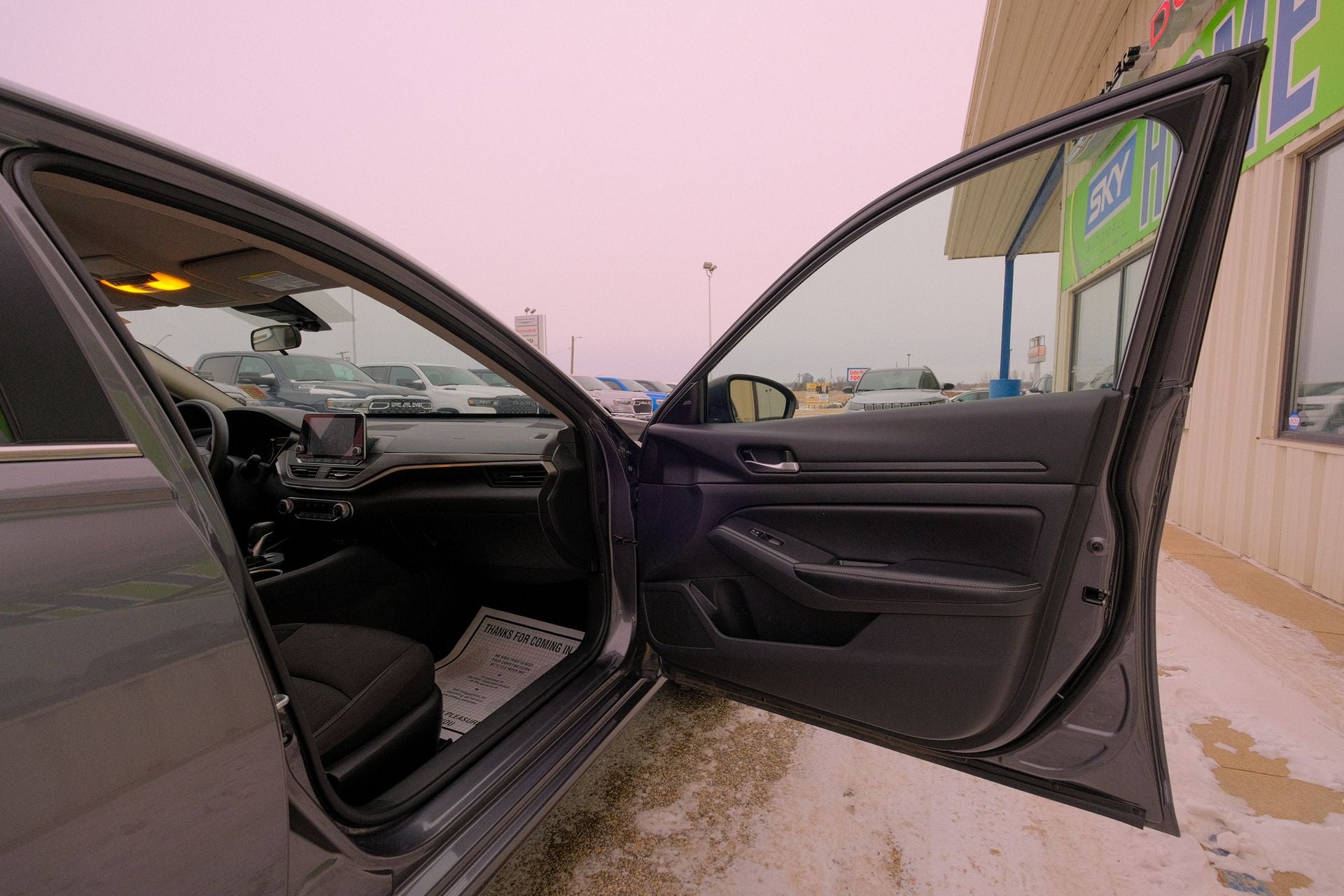 2024 Nissan Altima SV FWD