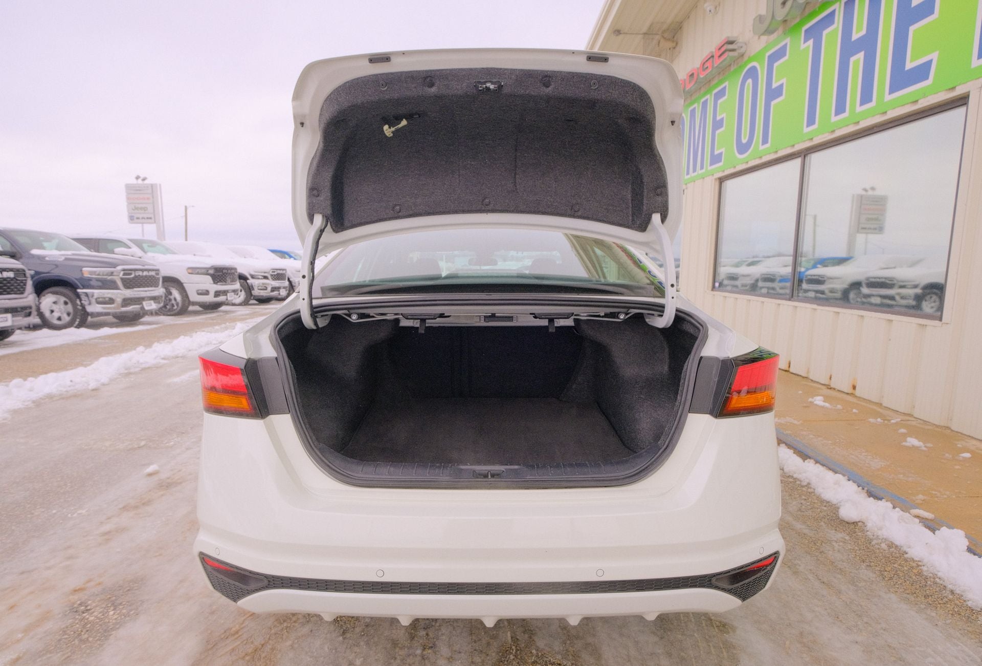 2025 Nissan Altima SV FWD