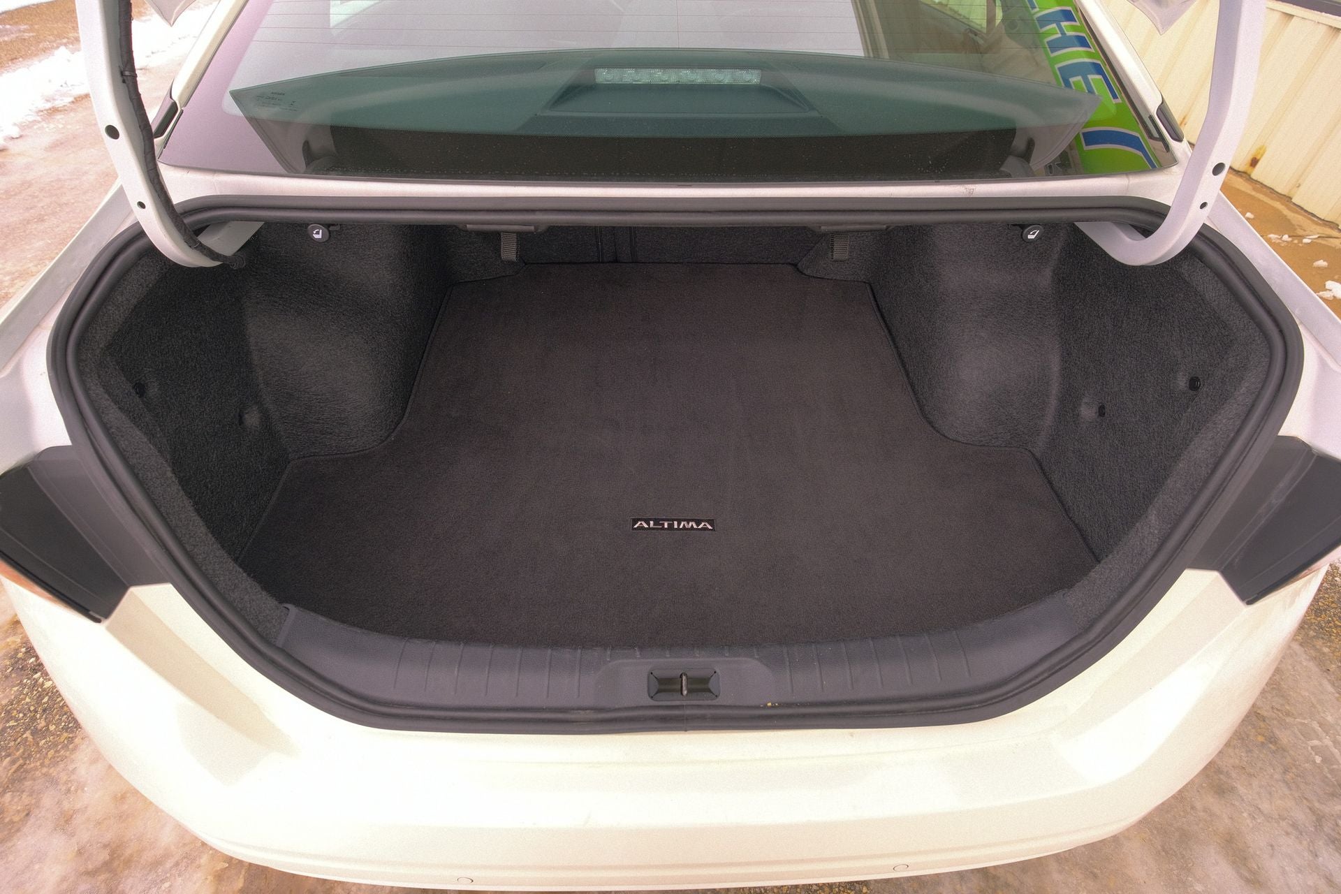 2025 Nissan Altima SV FWD