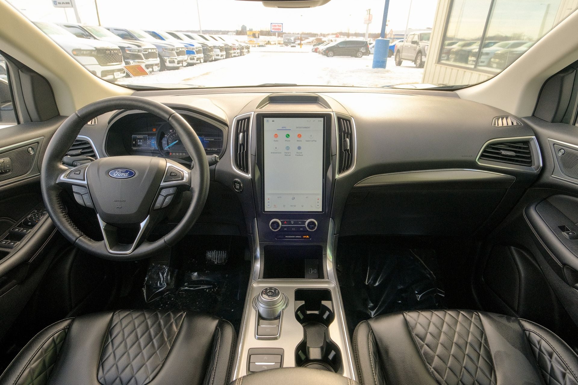 2024 Ford Edge Titanium