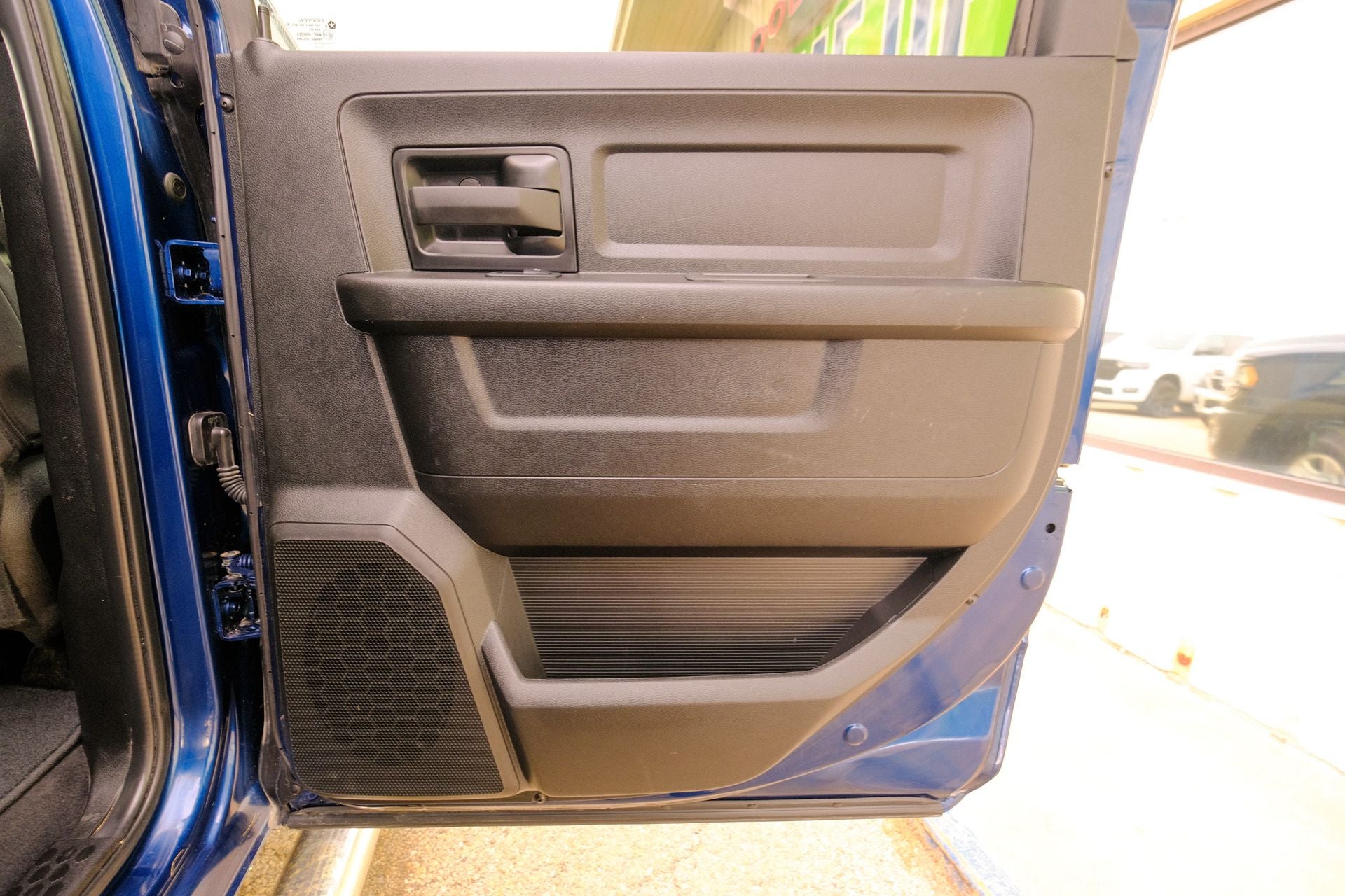 2024 RAM 3500 Tradesman Crew Cab 4x4 6'4' Box