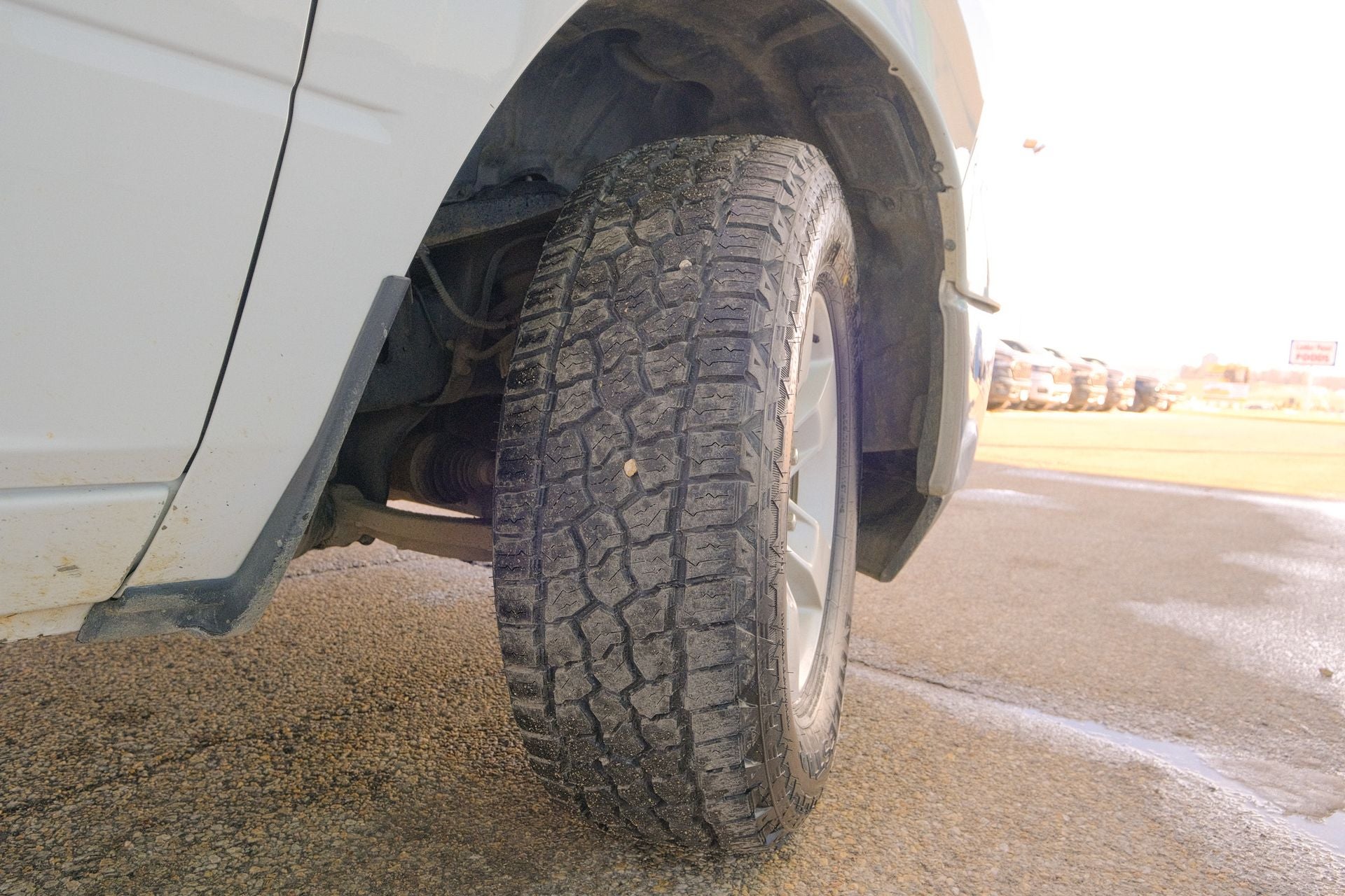 2023 RAM 1500 Classic SLT Crew Cab 4x4 5'7' Box