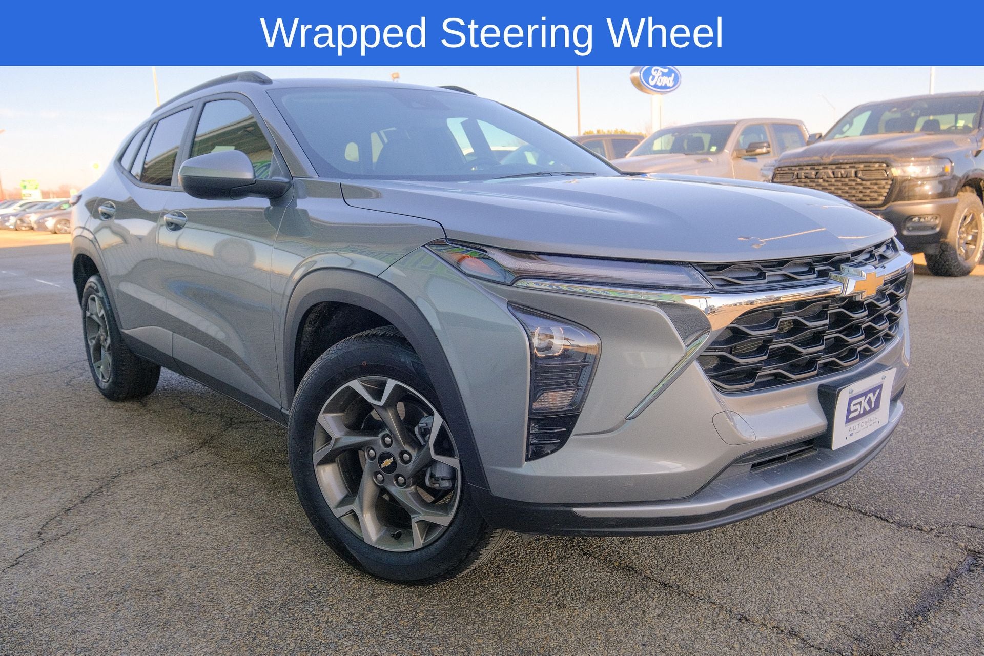 2025 Chevrolet Trax FWD LT