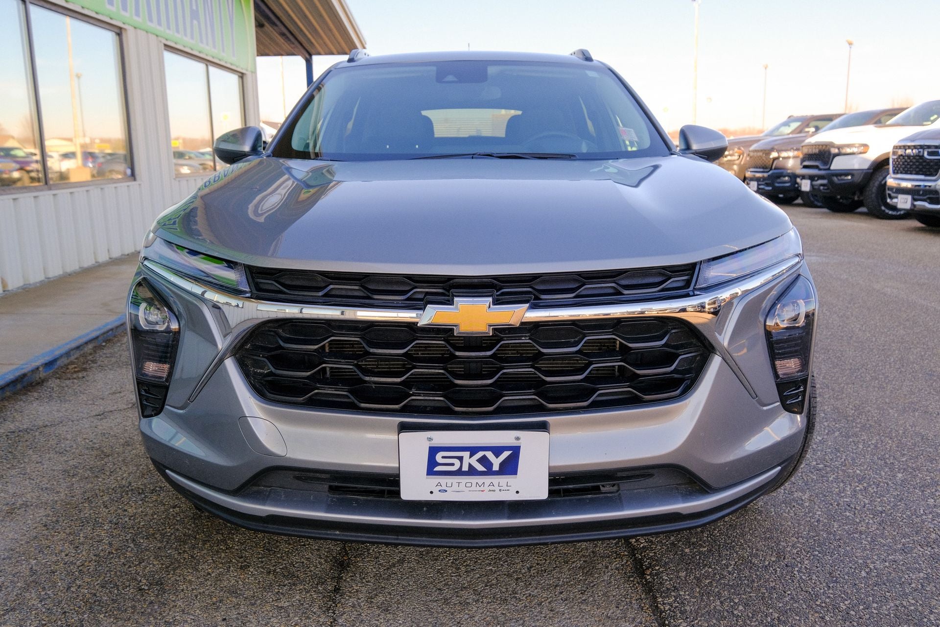 2025 Chevrolet Trax FWD LT
