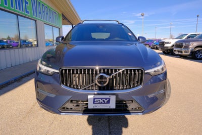 2022 Volvo XC60 B5 Momentum