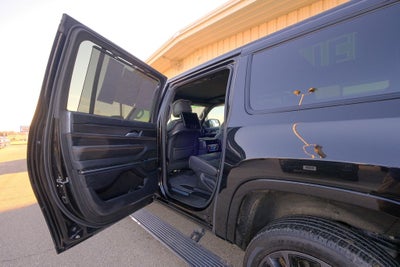 2023 Jeep Grand Wagoneer L Series III