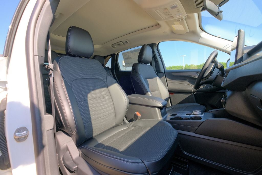 2025 Ford Escape Plug-In Hybrid Base