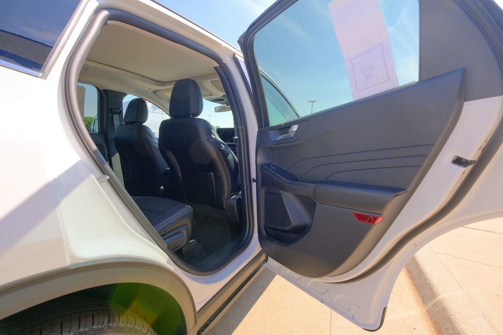 2025 Ford Escape Plug-In Hybrid Base