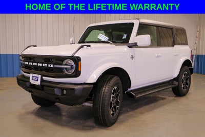 2025 Ford Bronco Outer Banks