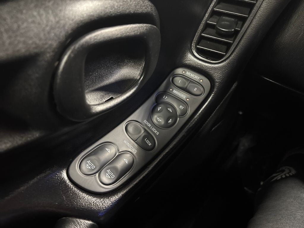 2001 Chevrolet Corvette Base